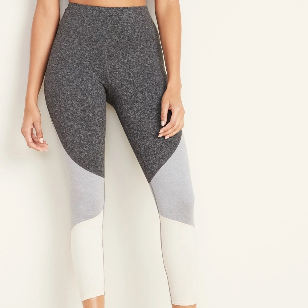 Old Navy High-Waisted Elevate 7/8-Length Gray Color-Block Leggings Go-Dry Size S